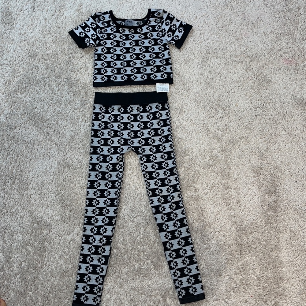 Zara set - Picture 2 of 2